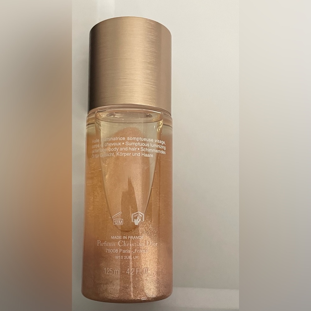 Dior Solar The Sublimating Oil with Gold Shimmer - Picture 2 of 2